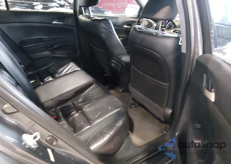 2011 Honda Accord 2.4 Se z USA, uszkodzony, nr VIN 1HGCP2F69BA003994